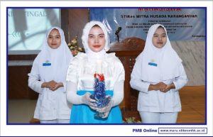 UCAP JANJI MAHASISWA DAN PEMASANGAN CAP