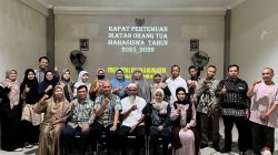 Pertemuan Ikatan Orang Tua Mahasiswa (IOM)